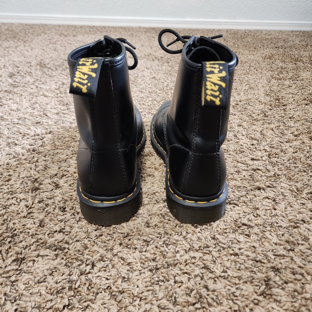 Dr Marten 1460 Black Smooth Leather Lace Up Boots Women's Size 9 - Picture 4 of 14